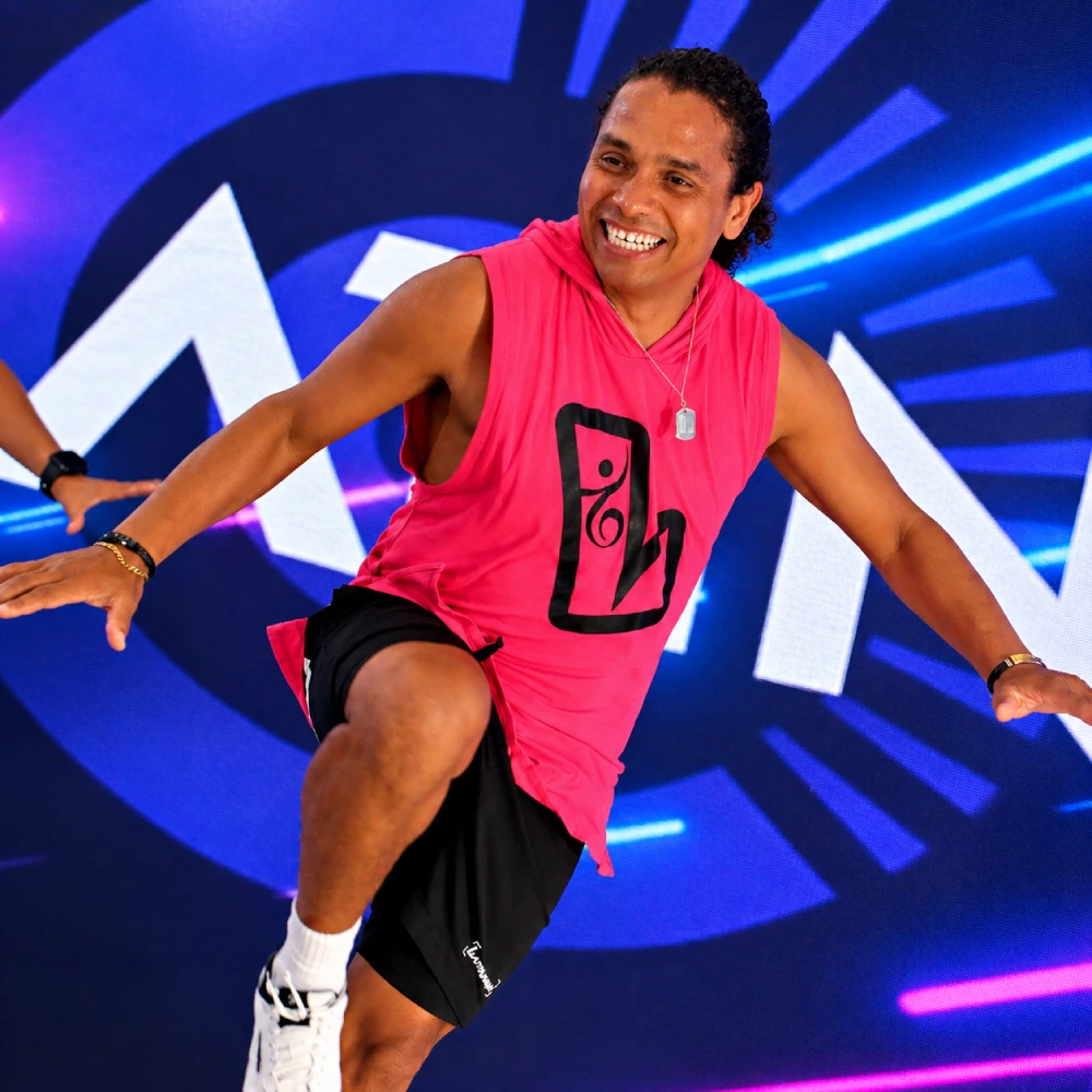 Cesar Arica instructor